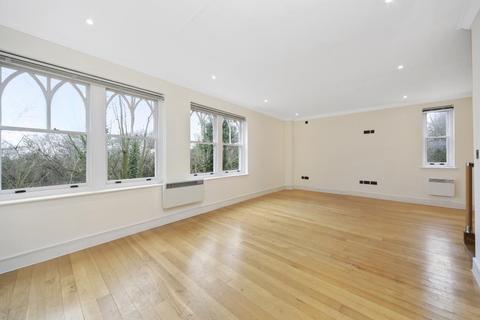 3 bedroom terraced house to rent, North End Road, Hampstead, NW3