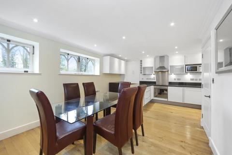 3 bedroom terraced house to rent, North End Road, Hampstead, NW3