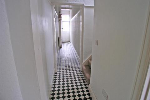 3 bedroom apartment to rent, High Street, Llandaff