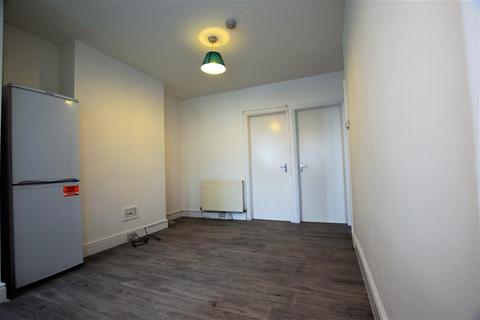 2 bedroom apartment to rent, Everton Court, Honeypot Lane, Stanmore