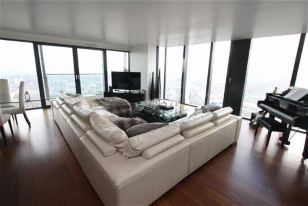 Beetham Tower, 301 Deansgate, Manchester, M3 4LX 3 bed apartment £915,000