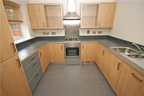 2 bedroom flat to rent - Maxwell Place, Maxwell Road