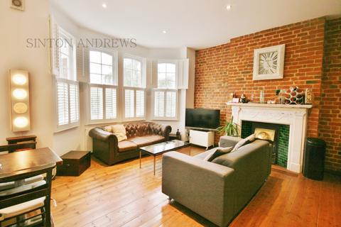 2 bedroom flat to rent, Granville Gardens, Ealing Common, W5