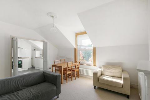 2 bedroom flat for sale, Taybridge Road, Battersea, London