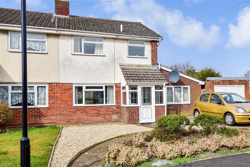 Cooper Road, Newport, Isle of Wight 3 bed semidetached house £245,000