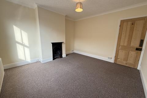 3 bedroom terraced house to rent, George Street, Melton Mowbray