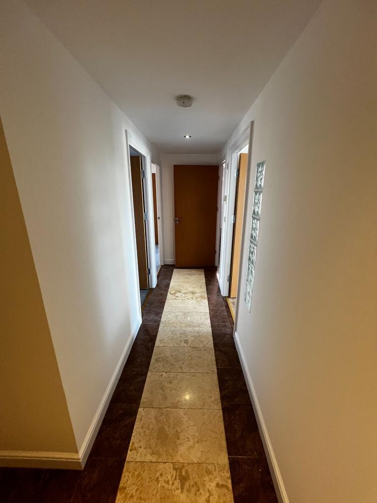 Photograph 11