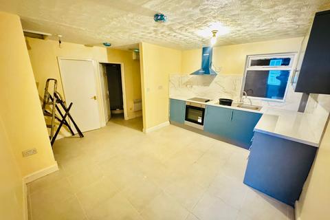 undefined, Flat 2, 69 Wellington Road, Dudley, DY1 1UH