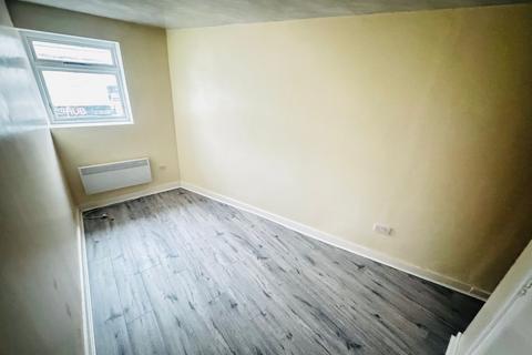 undefined, Flat 2, 69 Wellington Road, Dudley, DY1 1UH