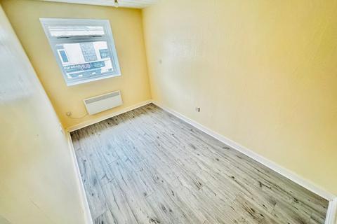 undefined, Flat 2, 69 Wellington Road, Dudley, DY1 1UH