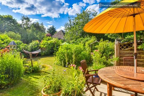 5 bedroom detached house for sale, Causeway End Road, Felsted