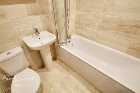 2 bedroom flat to rent, Alphabet Square, London