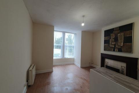 1 bedroom flat to rent, The Parkway, Hanley , Stoke-on-Trent, ST1 3BB
