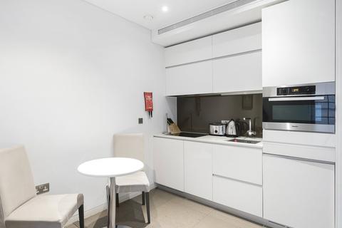 undefined, Strand, Covent Garden, WC2R