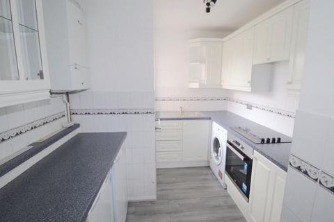 2 bedroom apartment to rent, Rayleigh Road, Brentwood CM13