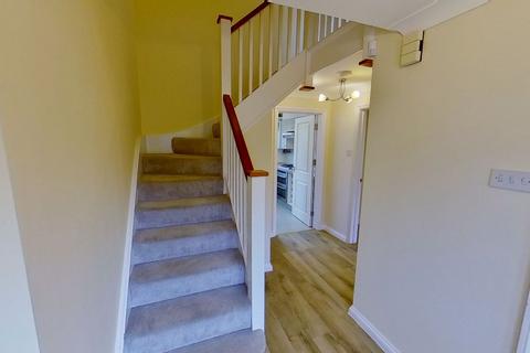 undefined, Elmside, Guildford GU2 7SJ