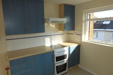 2 bedroom flat to rent, Grange Court, Grange Road, Lewes BN7