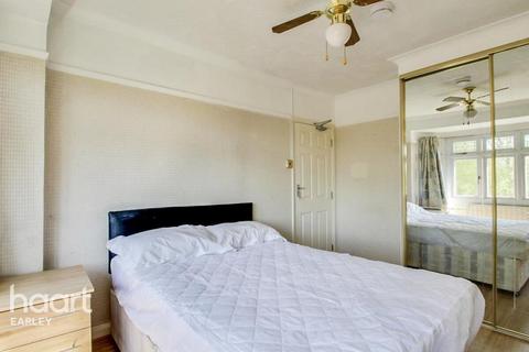 1 bedroom in a house share to rent, Mays Close, Reading