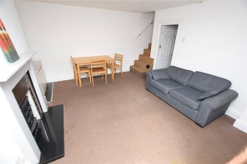 undefined, Barton Mount, Beeston, Leeds, West Yorkshire, LS11