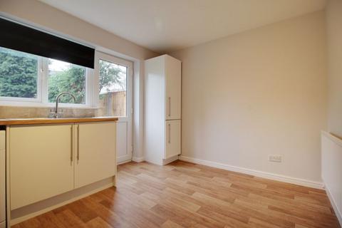 2 bedroom terraced house to rent, Cropton Crescent, Beechdale