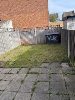 3 bedroom terraced house to rent, Huddlestone Road, Willesden Green, NW2