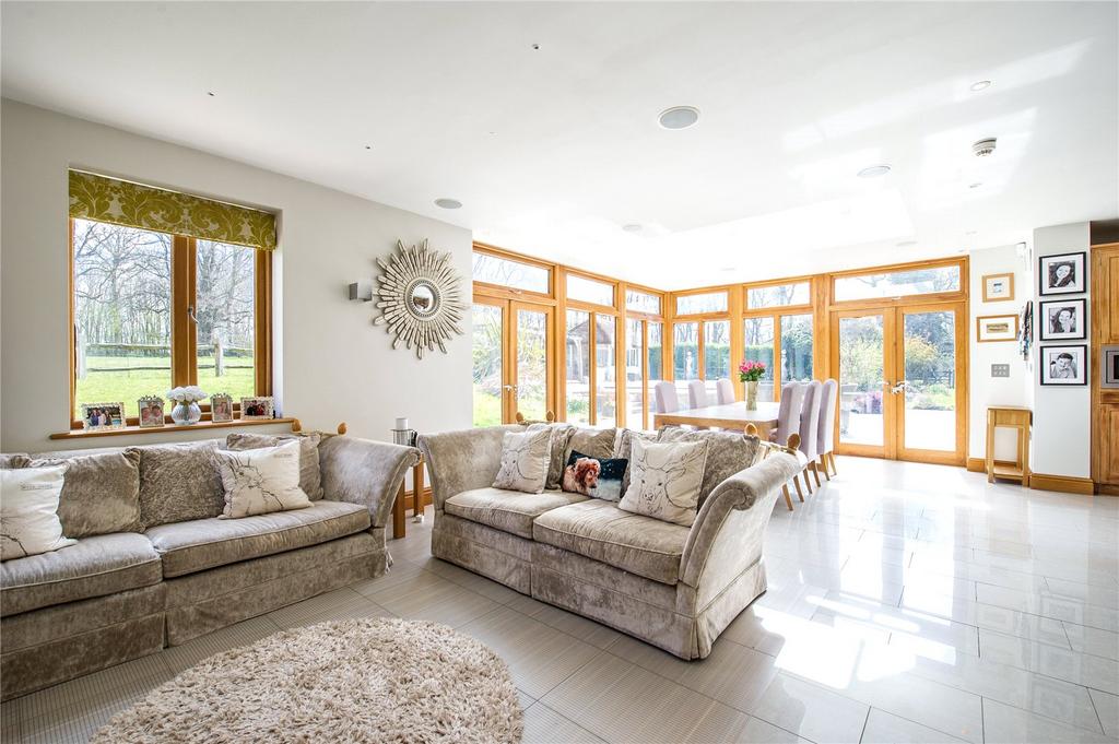 Breakfast Room