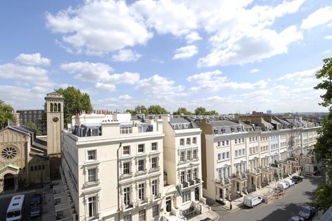 2 bedroom flat to rent, Ennismore Gardens, Knightsbridge SW7