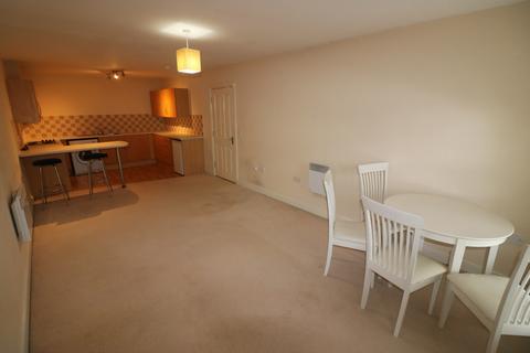 2 bedroom flat to rent, Dunsley House, Pickering Court, 892 Hessle Road