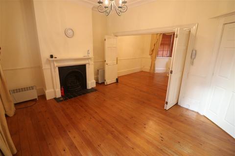 3 bedroom townhouse to rent, Prince Street, Hull, East Yorkshire