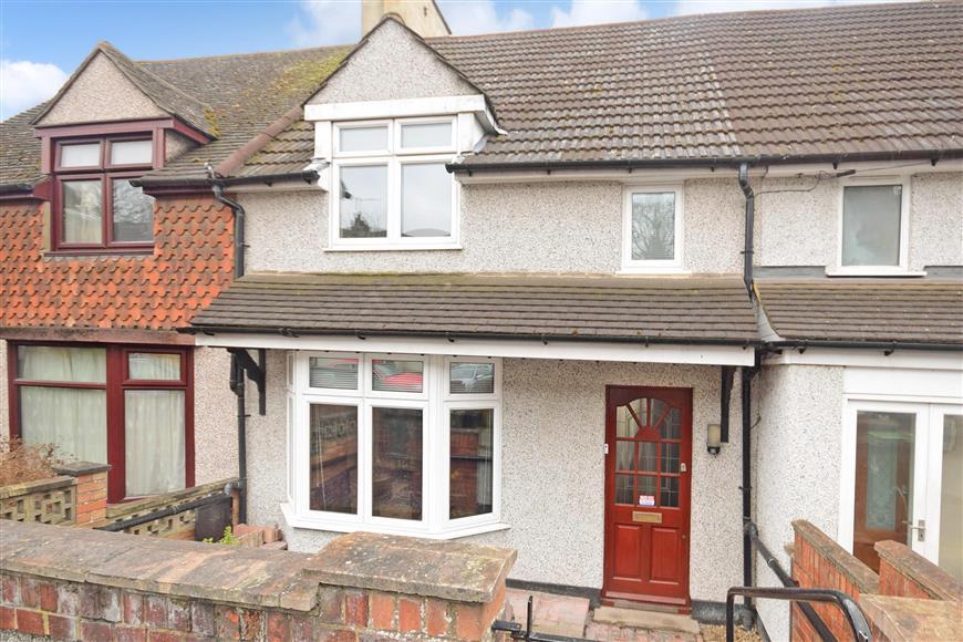 Green Walk, Crayford, Kent 2 bed terraced house £275,000