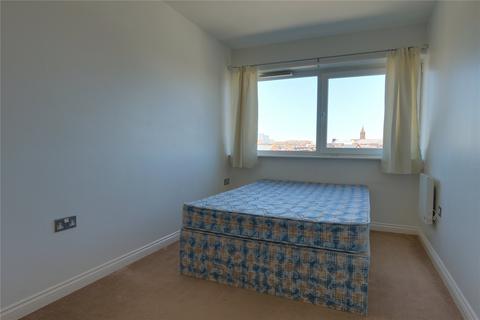 2 bedroom flat to rent, Douglas Court, Middlesbrough