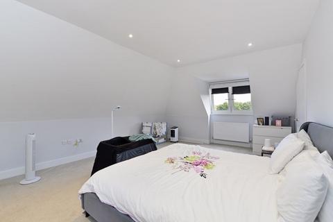 2, Chestnut Rise Birtley Road, Bramley, Guildford, GU5 0EU