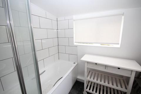1 bedroom flat to rent, ALBERT ROAD, BRIGHTON
