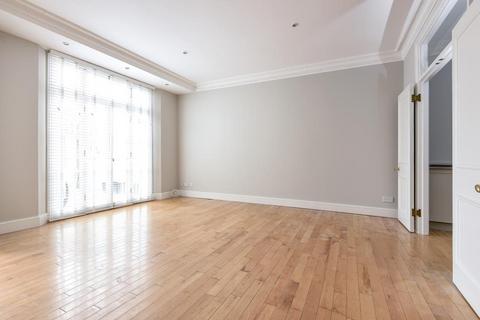 2 bedroom end of terrace house to rent, Spring Mews,  Richmond,  TW9