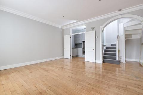 2 bedroom end of terrace house to rent, Spring Mews,  Richmond,  TW9