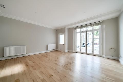 2 bedroom end of terrace house to rent, Spring Mews,  Richmond,  TW9