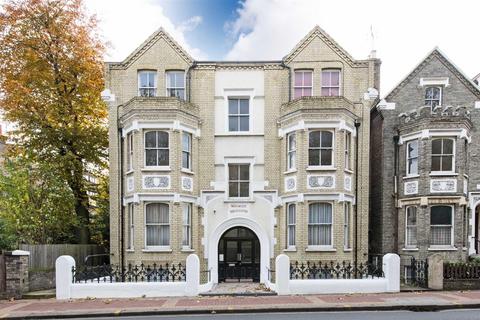 2 bedroom flat to rent, Warwick Mansions, Lower Richmond Road, Putney