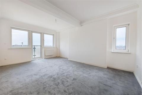 2 bedroom flat to rent, Belvedere Court, Upper Richmond Road, Putney