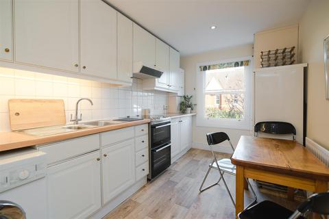 1 bedroom flat to rent, Beauchamp Terrace, Putney