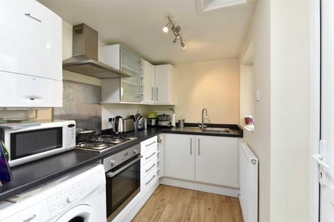 2 bedroom terraced house to rent, Dupont Road, Raynes Park