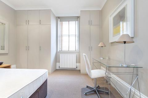 1 bedroom flat for sale, Queen's Gate, SW7
