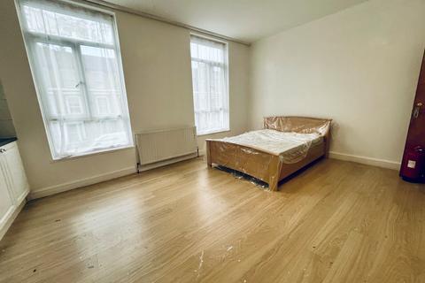 Studio to rent - Rectory Road, Stoke Newington