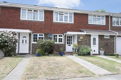 2 bedroom terraced house to rent, Mayfield Close, Walton-On-Thames.