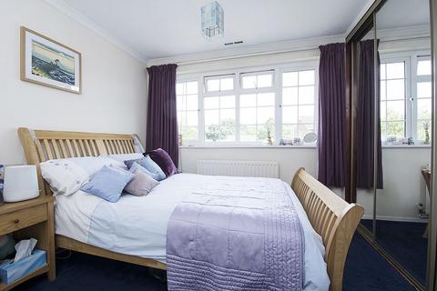 2 bedroom terraced house to rent, Mayfield Close, Walton-On-Thames.