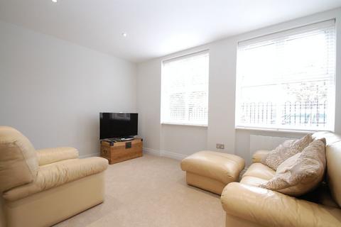 1 bedroom apartment to rent, Windsor Street, Chertsey