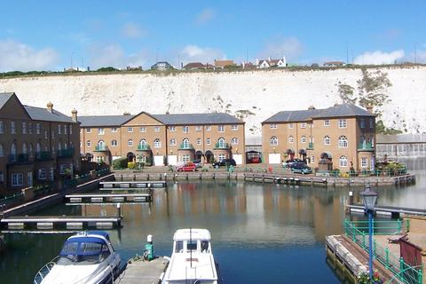 2 bedroom apartment to rent, Merton Court, Brighton Marina Village