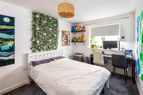 2 bedroom flat to rent - Garway Court, 1 Matilda Gardens, London, E3