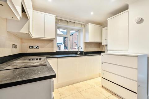 3 bedroom detached house to rent, Newcastle Road,  Reading,  RG2