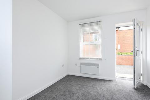 3 bedroom flat to rent, Northumberland avenue,  Reading,  RG2