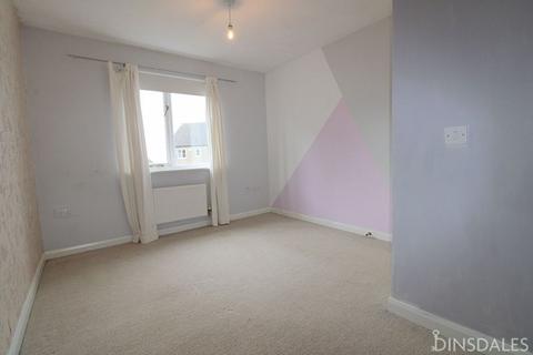 2 bedroom apartment to rent, Sharket Head Close, Queensbury, Bradford, BD13 1PD